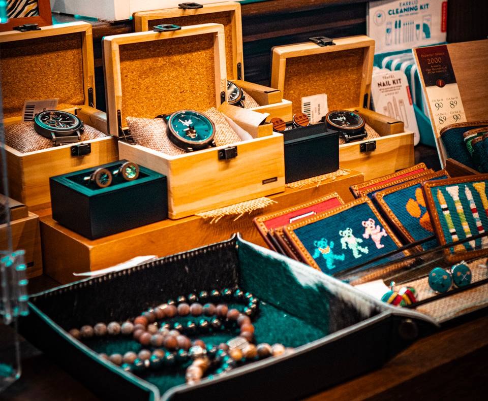 Shop Resort Gifts