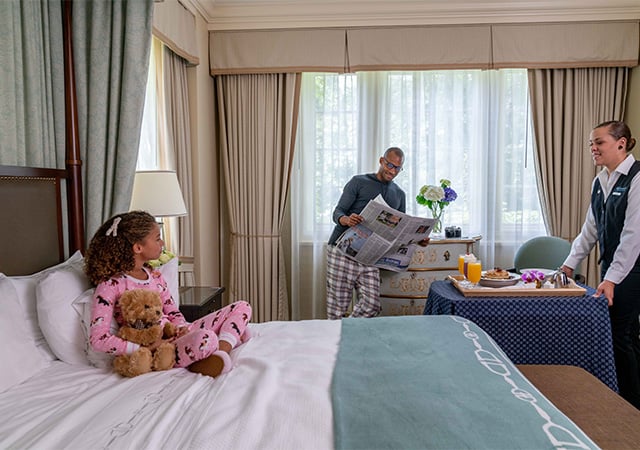 Family Ziplining at Salamander Resort