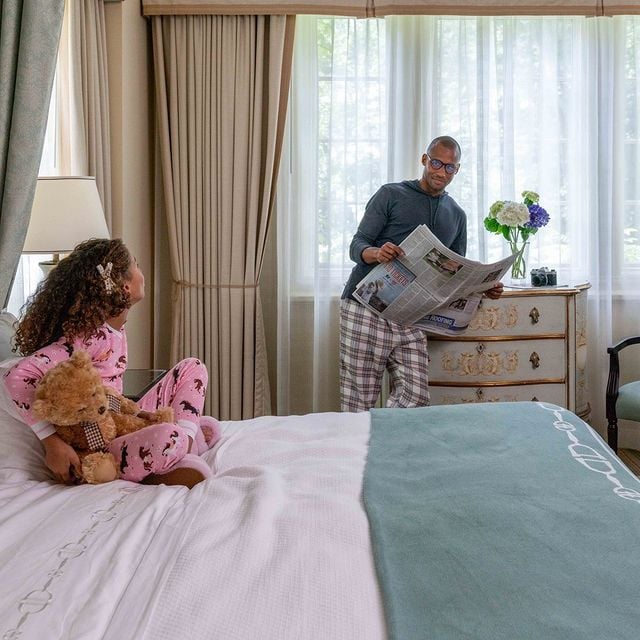 a girl talking with her daddy