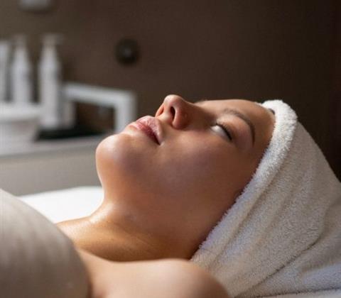 woman relaxing for a spa treatment